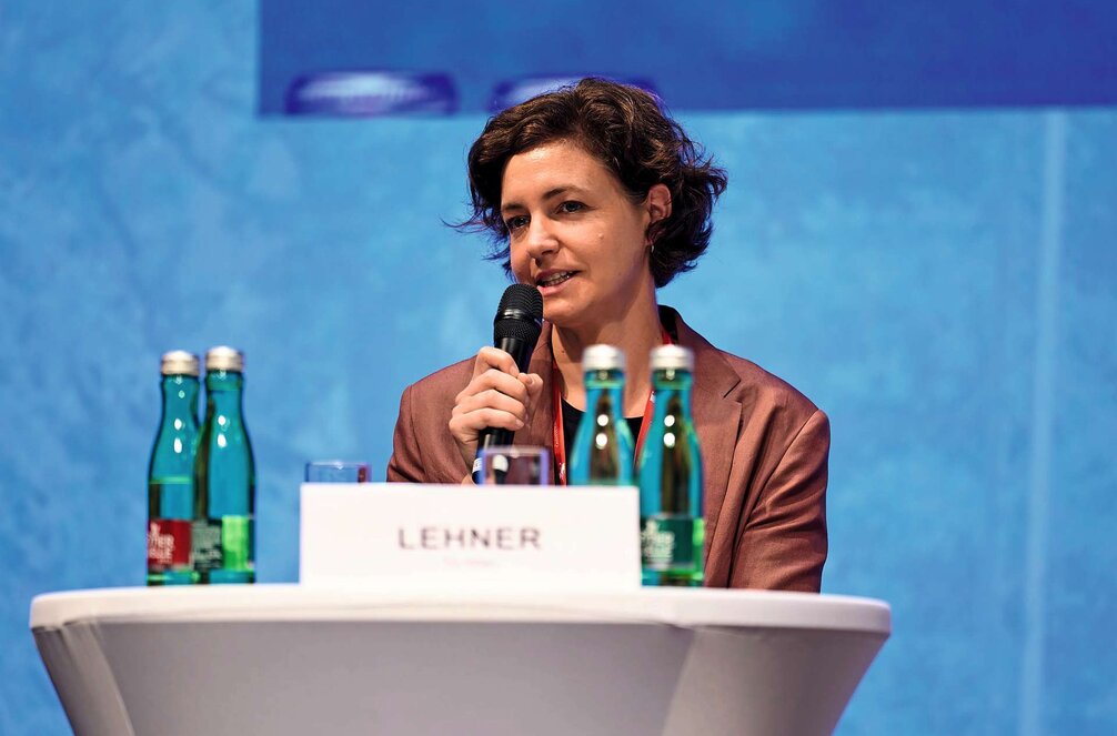 Judith Lehner (TU Wien) bei der Diskussion